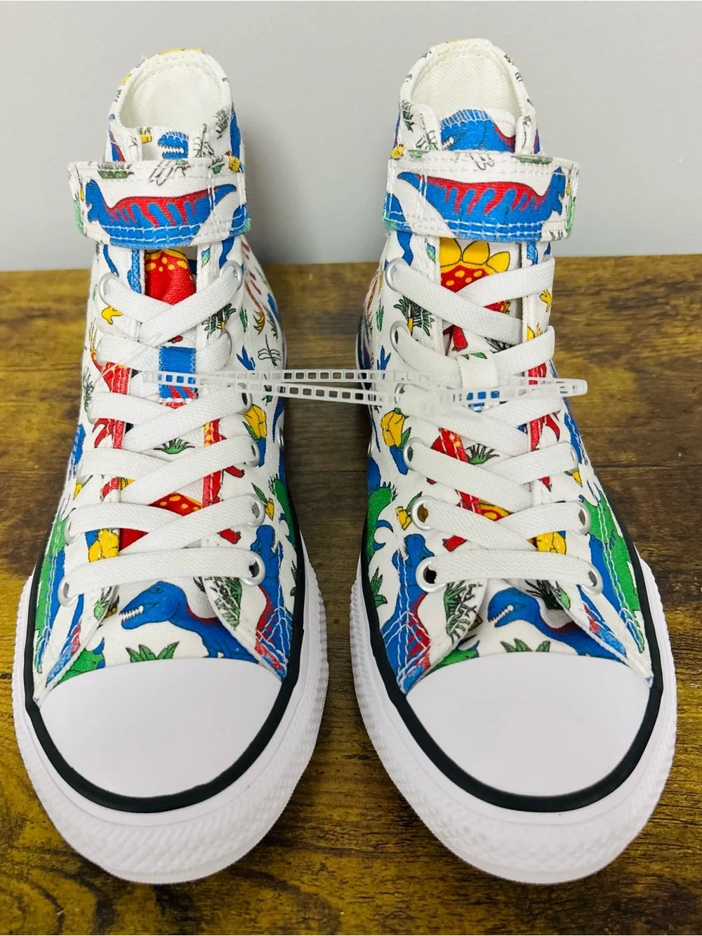 KIDS' CONVERSE LITTLE KID CHUCK TAYLOR ALLSTAR DINO MID-TOP SNEAKERS size 3 NWOT